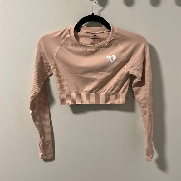 Women’s Best Long Sleeve Crop - Picture 1 of 5